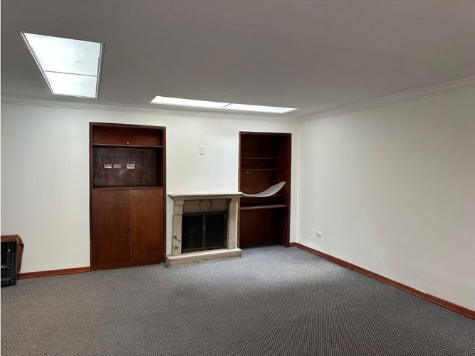 Apartamento de 3 alcobas en venta en Chico, Bogotá, 198 m² · foto 23 de 24