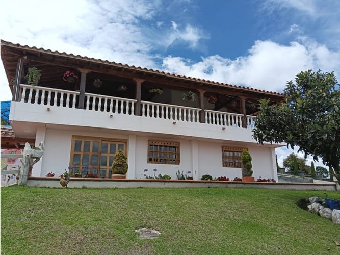 Finca en venta en La Mejia, Guarne, 1150 m² · foto 10 de 17