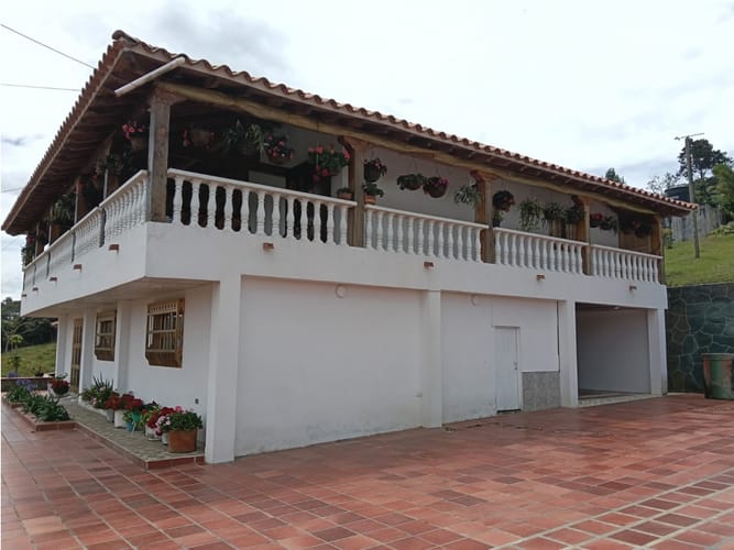 Finca en venta en La Mejia, Guarne, 1150 m² · foto 13 de 17