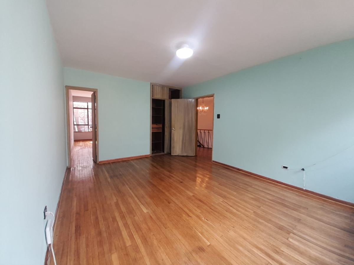 Casa en venta en La Soledad, Bogotá · foto 5 de 24