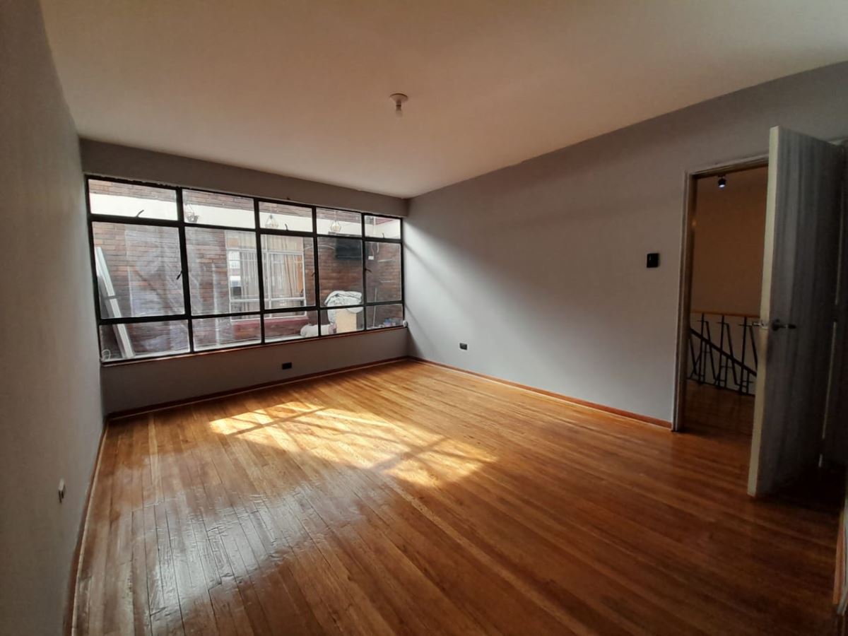 Casa en venta en La Soledad, Bogotá · foto 6 de 24