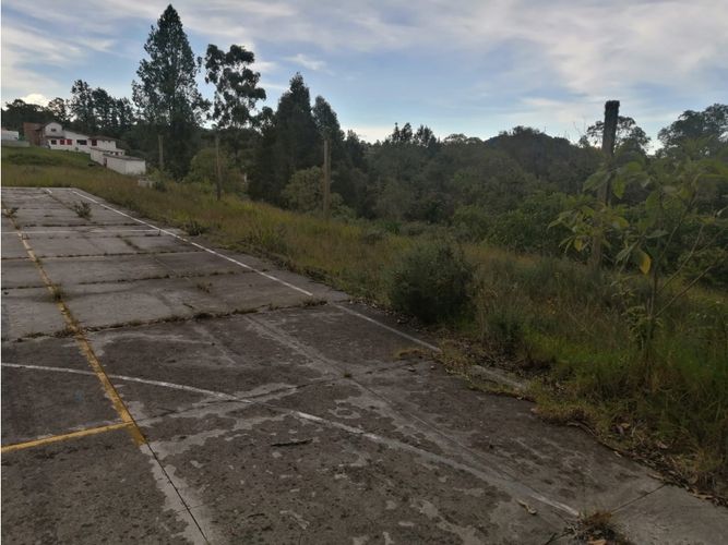 Lote en venta en Mesa, Envigado, 2700 m² · foto 9 de 22