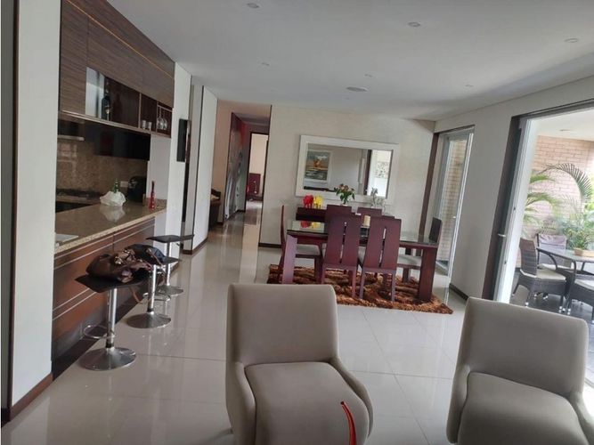 Apartamento de 4 alcobas en venta en Pance, Cali, 195 m² · foto 2 de 24