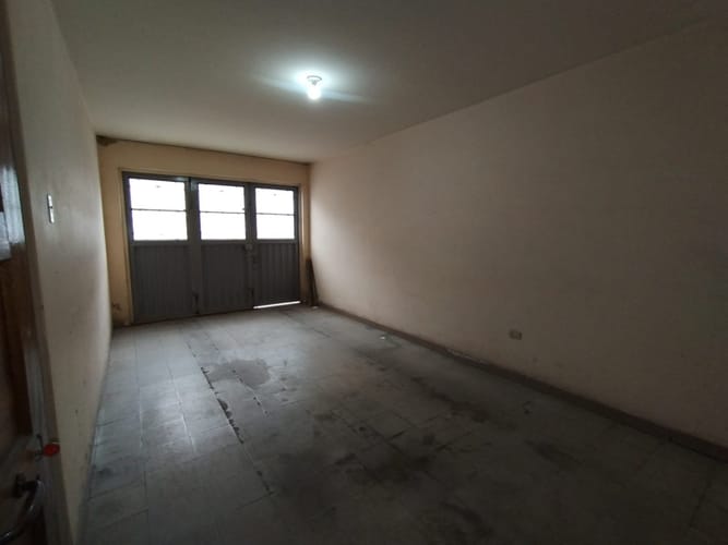 Casa de 6 alcobas en venta en Los Cerezos, Bogotá, 393 m² · foto 2 de 19