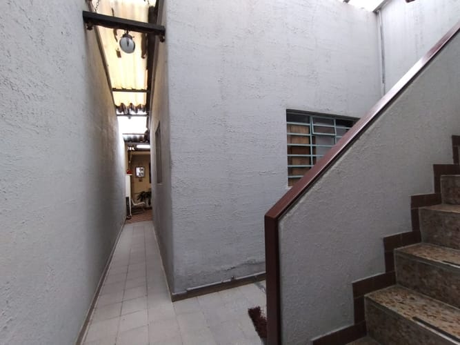 Casa de 6 alcobas en venta en Los Cerezos, Bogotá, 393 m² · foto 4 de 19