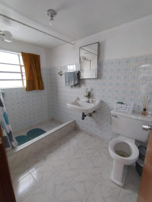 Casa de 6 alcobas en venta en Los Cerezos, Bogotá, 393 m² · foto 8 de 19