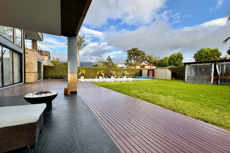 Casa de 7 alcobas en venta en Lagos De Torca, Bogotá, 800 m² · foto 2 de 24