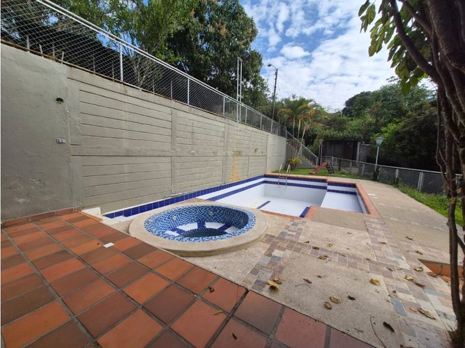 Casa de 6 alcobas en venta en La Buitrera, Cali, 532 m² · foto 7 de 24
