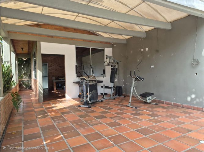 Casa de 6 alcobas en venta en La Buitrera, Cali, 532 m² · foto 9 de 24
