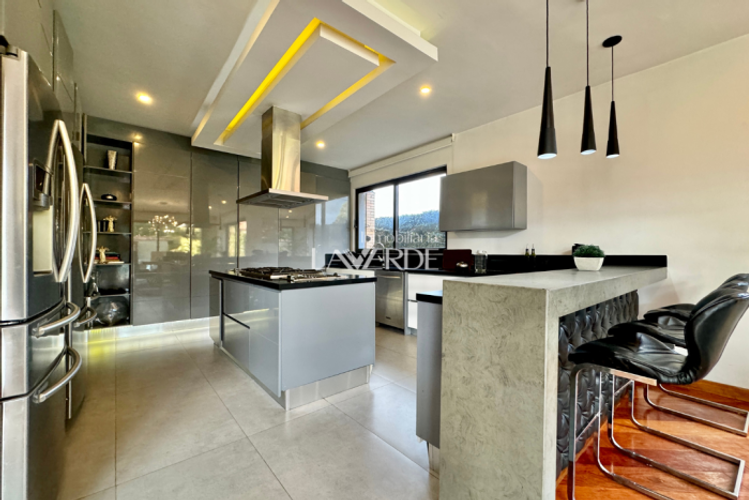 Casa de 7 alcobas en venta en Lagos De Torca, Bogotá, 800 m² · foto 8 de 24