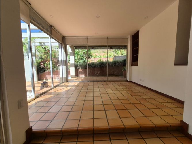 Casa de 6 alcobas en venta en La Buitrera, Cali, 532 m² · foto 12 de 24
