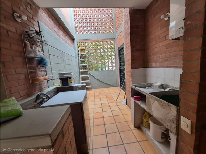 Casa de 6 alcobas en venta en La Buitrera, Cali, 532 m² · foto 17 de 24