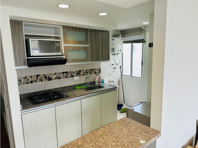 Apartamento de 2 alcobas en venta en Cr. Los Naranjos, Jamundí, 63 m² · foto 7 de 23