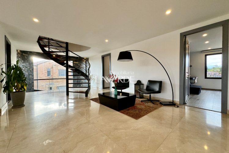 Casa de 7 alcobas en venta en Lagos De Torca, Bogotá, 800 m² · foto 22 de 24