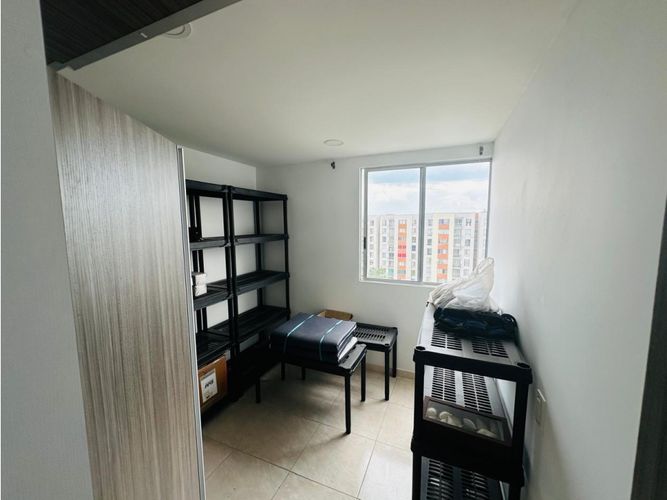Apartamento de 2 alcobas en venta en Cr. Los Naranjos, Jamundí, 63 m² · foto 16 de 23