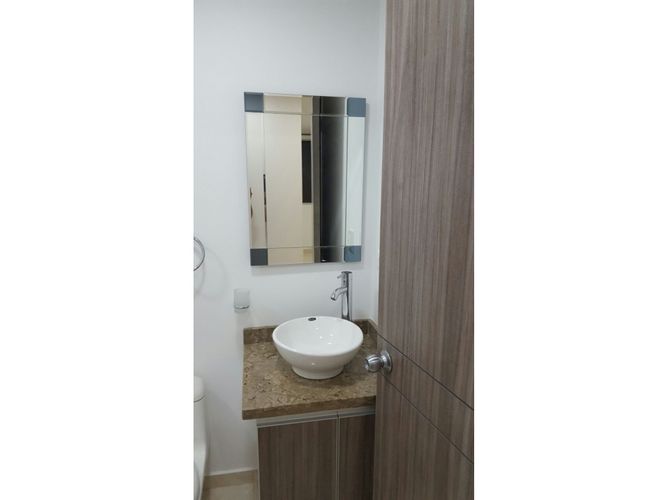 Apartamento de 2 alcobas en venta en Cr. Los Naranjos, Jamundí, 63 m² · foto 19 de 23