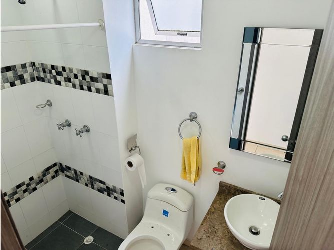 Apartamento de 2 alcobas en venta en Cr. Los Naranjos, Jamundí, 63 m² · foto 21 de 23