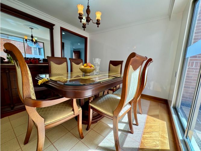 Casa en venta en Colina Campestre, Bogotá · foto 8 de 24