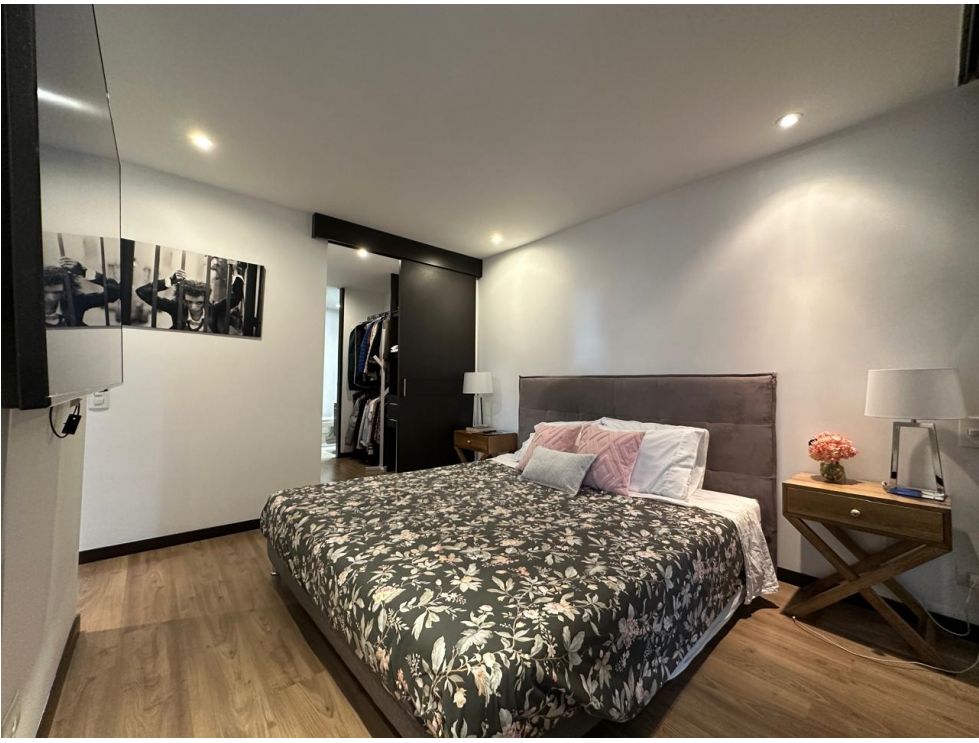 Apartamento en venta en El Contador, Bogotá · foto 2 de 20