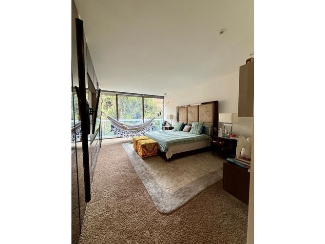 Apartamento de 3 alcobas en venta en Los Rosales, Bogotá, 326 m² · foto 12 de 13