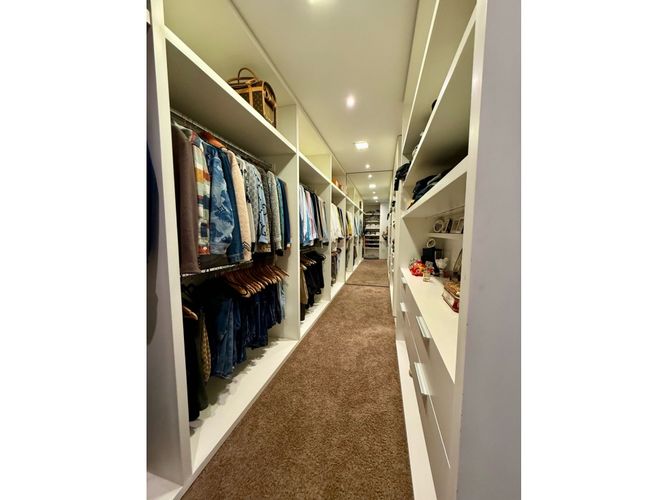 Apartamento de 3 alcobas en venta en Los Rosales, Bogotá, 326 m² · foto 13 de 13