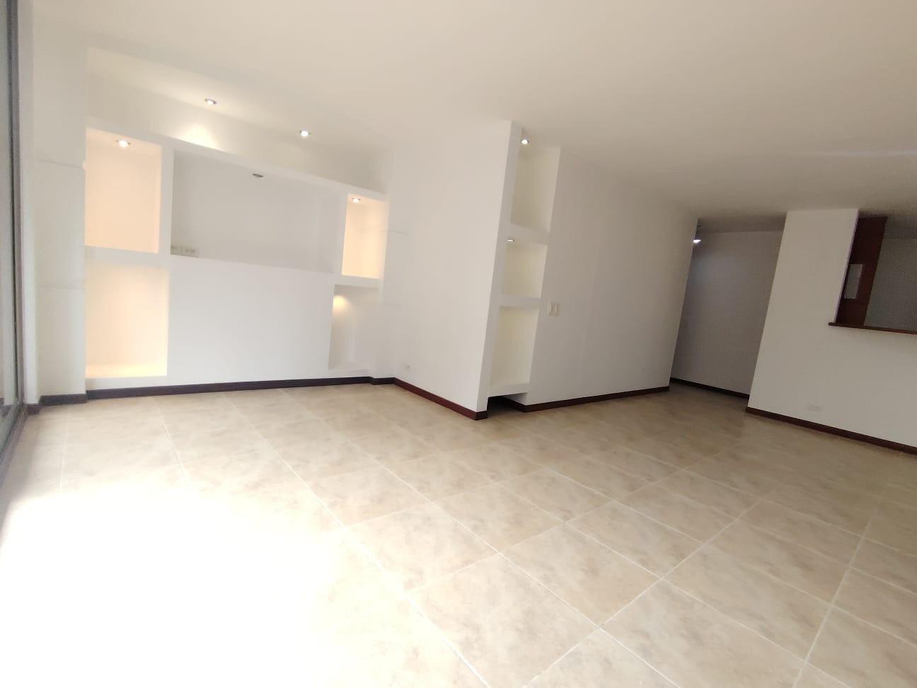 Apartamento en venta en La Frontera, Envigado · foto 2 de 24