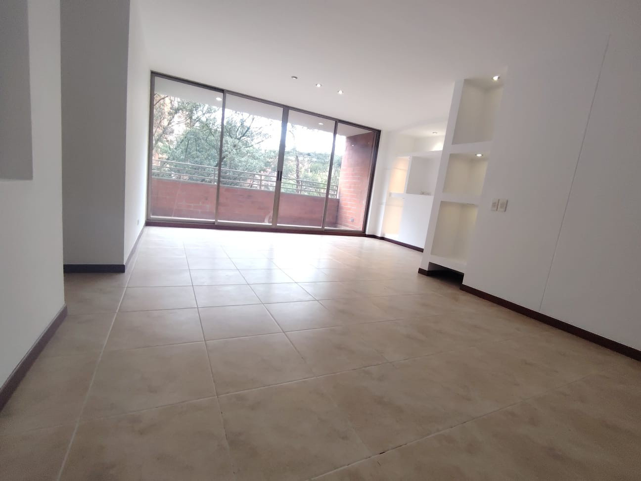 Apartamento en venta en La Frontera, Envigado · foto 5 de 24