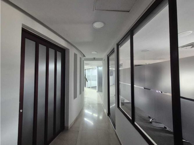 Oficina en arriendo en San Pedro, Cali, 362 m² · foto 16 de 24