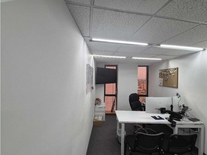 Oficina en arriendo en San Pedro, Cali, 362 m² · foto 24 de 24