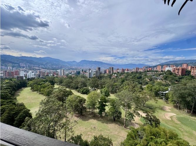 Apartamento de 3 alcobas en venta en El Diamante No. 2, Medellín, 128 m² · foto 3 de 24