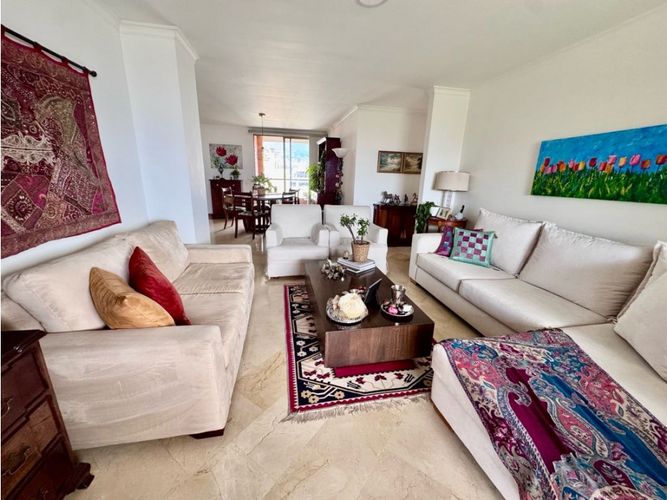 Apartamento de 3 alcobas en venta en El Diamante No. 2, Medellín, 128 m² · foto 4 de 24