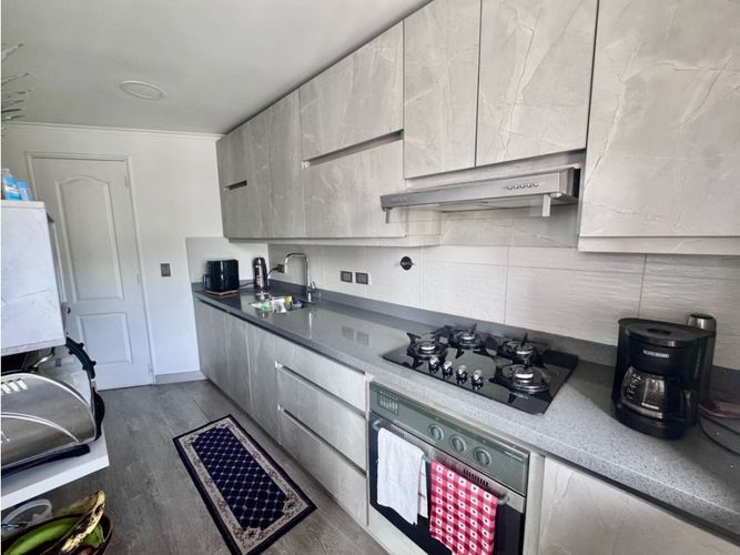 Apartamento de 3 alcobas en venta en El Diamante No. 2, Medellín, 128 m² · foto 12 de 24