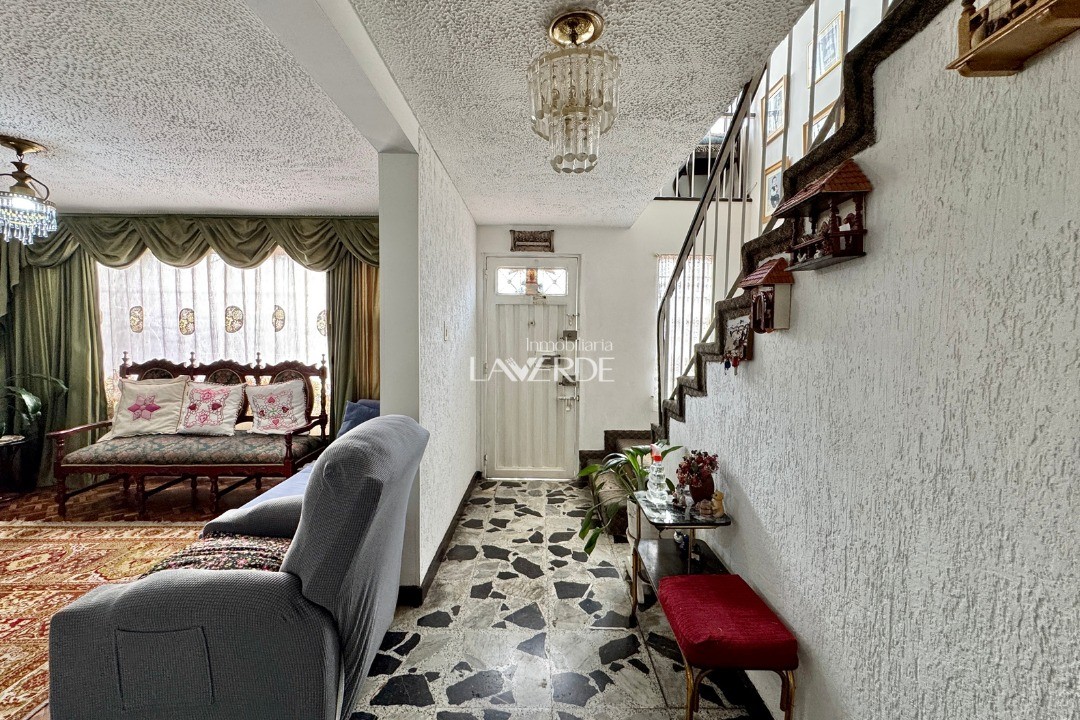Casa en venta en Barrios Unidos, Bogotá · foto 3 de 24
