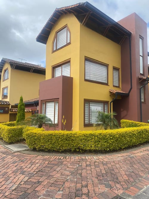 Casa de 4 alcobas en venta en Hacienda San Jose, Chía, 200 m² · foto 2 de 23