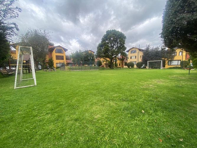 Casa de 4 alcobas en venta en Hacienda San Jose, Chía, 200 m² · foto 3 de 23