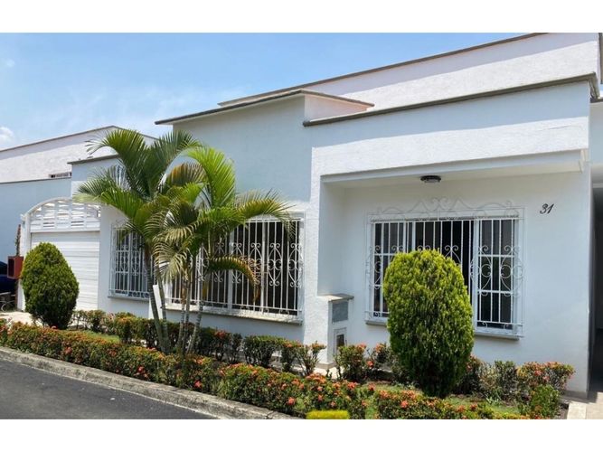 Casa de 3 alcobas en venta en Ciudad Jardin, Cali, 145 m² · foto 2 de 16