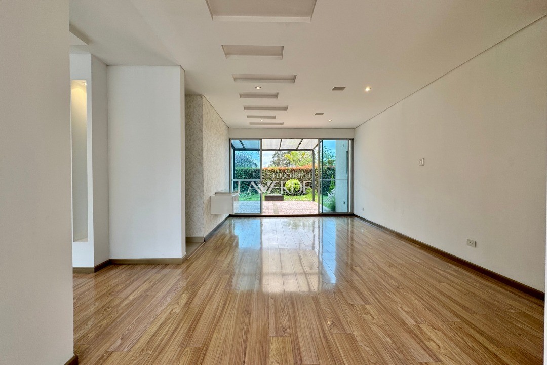 Casa en arriendo en Chuntame, Cajicá · foto 2 de 24