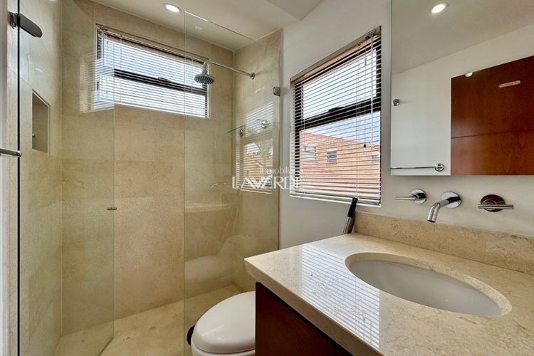 Casa de 5 alcobas en venta en Calahorra, Cajicá, 313 m² · foto 3 de 24