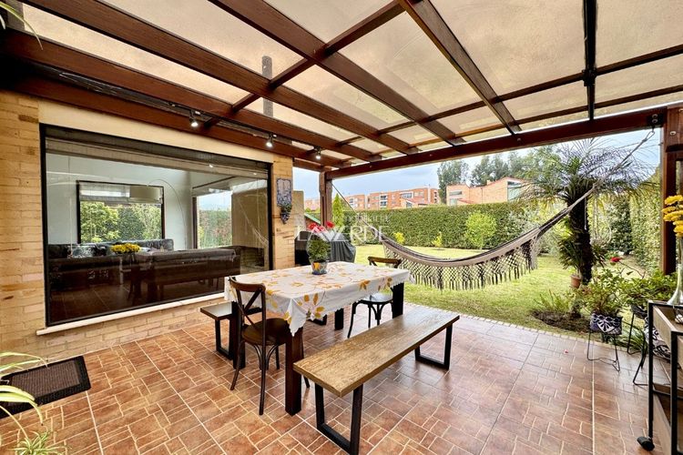 Casa de 5 alcobas en venta en Calahorra, Cajicá, 313 m² · foto 11 de 24