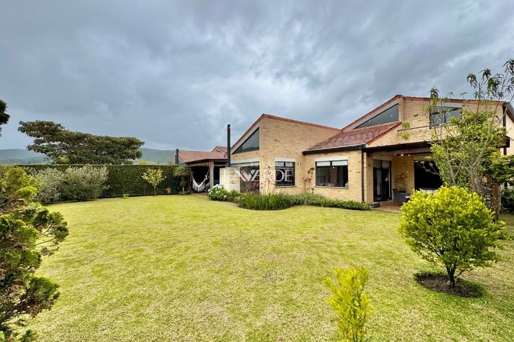 Casa de 5 alcobas en venta en Calahorra, Cajicá, 313 m² · foto 13 de 24