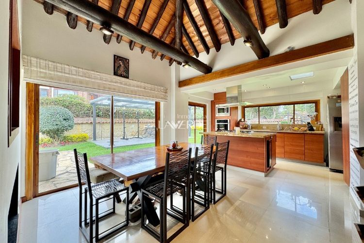 Casa de 3 alcobas en venta en San Jose De Bavaria, Bogotá, 260 m² · foto 8 de 24