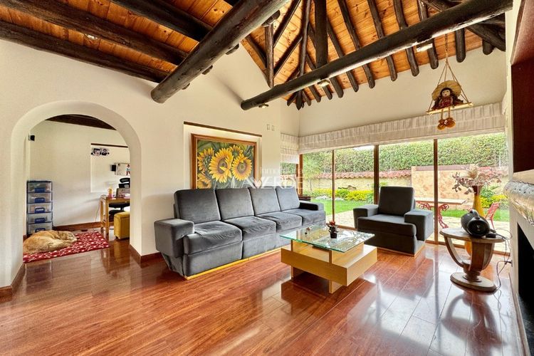 Casa de 3 alcobas en venta en San Jose De Bavaria, Bogotá, 260 m² · foto 13 de 24