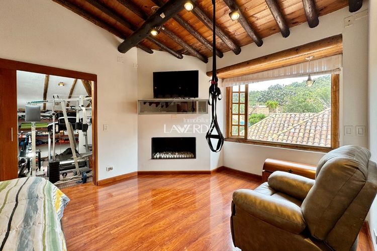 Casa de 3 alcobas en venta en San Jose De Bavaria, Bogotá, 260 m² · foto 22 de 24