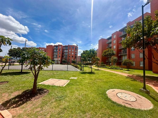 Apartamento de 3 alcobas en venta en Condominio Campestre Alhambra, Madrid, 93 m² · foto 18 de 18
