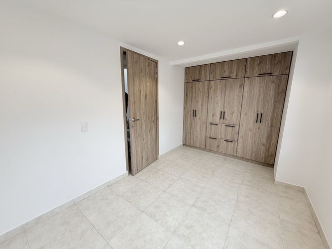 Casa de 3 alcobas en venta en Conjunto Residencial Villas De Alcala, Madrid, 92 m² · foto 4 de 14
