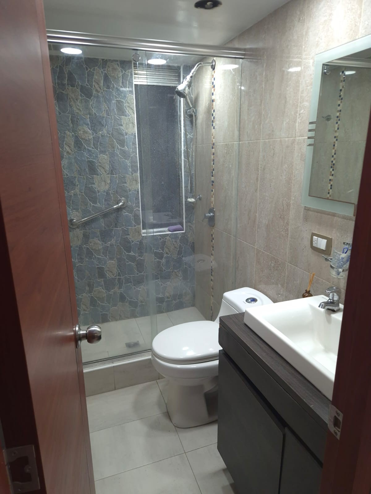 Apartamento en venta en Hayuelos, Bogotá · foto 24 de 24