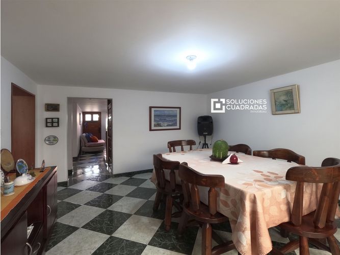 Casa de 3 alcobas en venta en Centro, Sopó, 220 m² · foto 3 de 14