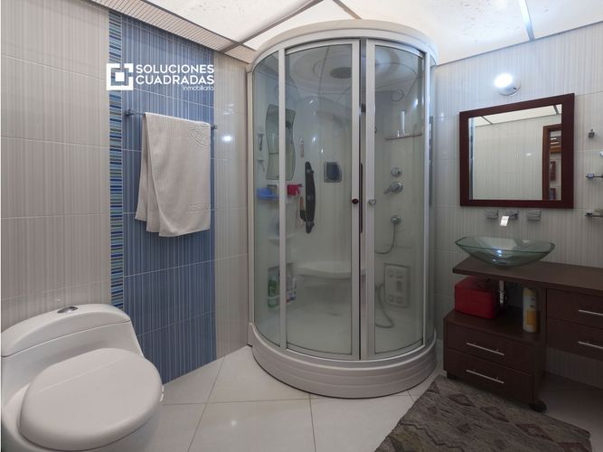 Casa de 3 alcobas en venta en Centro, Sopó, 220 m² · foto 8 de 14