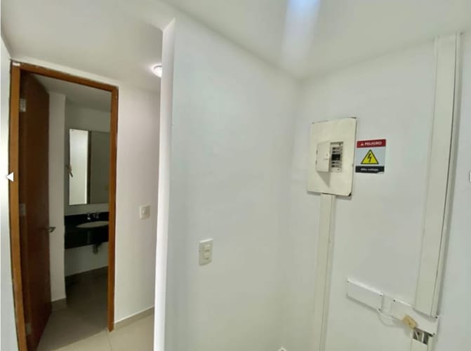 Oficina en venta en Manga, Cartagena, 45 m² · foto 10 de 10