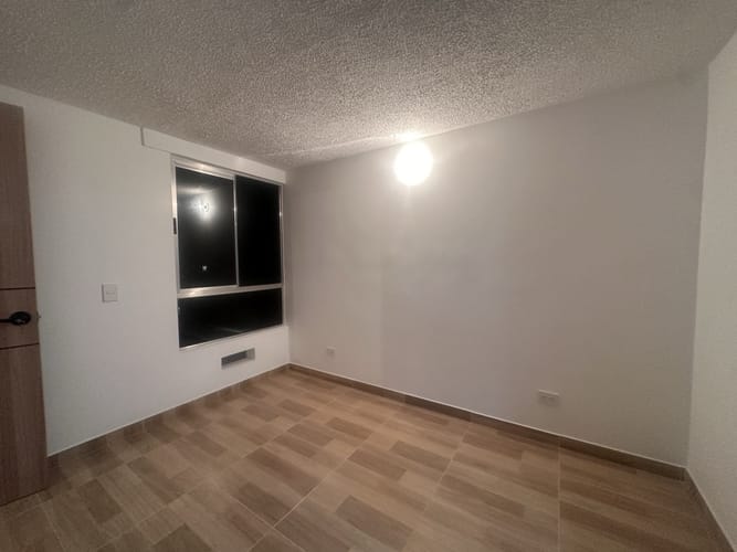 Apartamento de 3 alcobas en arriendo en Fac, Madrid, 54 m² · foto 23 de 24